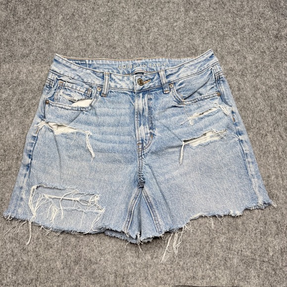 American Eagle Denim Shorts Ripped Distressed Mom Jeans Light Wash Casual size 8 - Picture 1 of 10